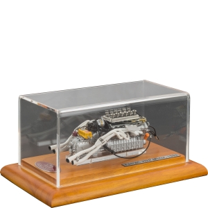 Cmc Modellauto Ferrari 312P Motor mit Vitrine 