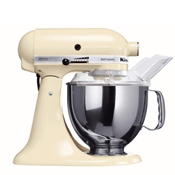 Kitchenaid Artisan Küchenmaschine in  creme