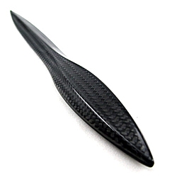 Purisme Brieföffner aus Carbon 